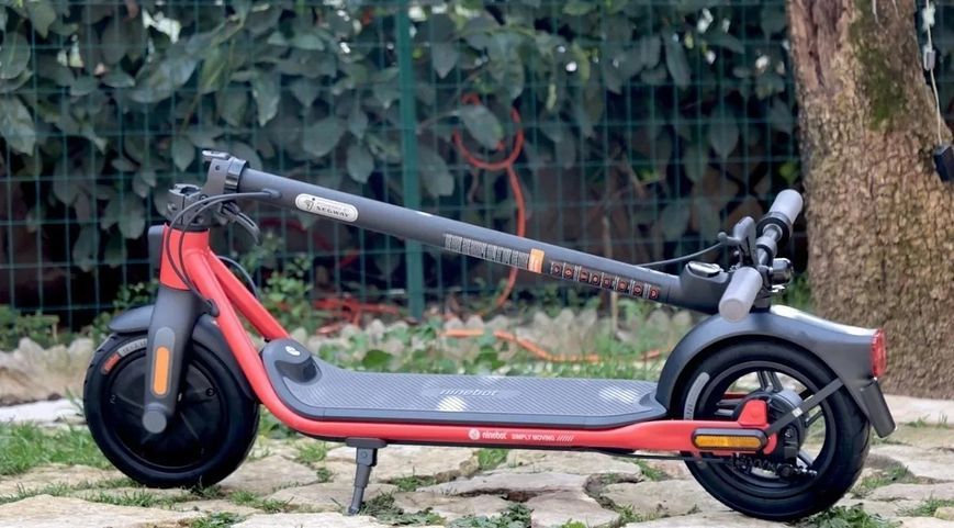 Електросамокат Segway Ninebot D28E, Black/Red e_sc_D28E фото