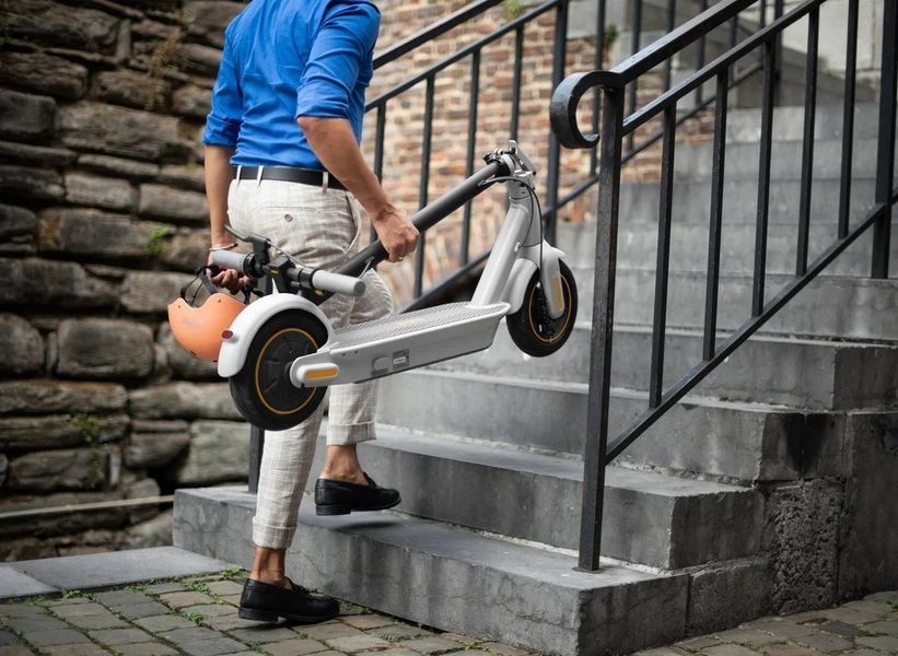 Електросамокат Segway-Ninebot MAX G30LE e_sc_AA.00.0010.29 фото