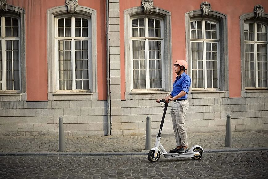 Електросамокат Segway-Ninebot MAX G30LE e_sc_AA.00.0010.29 фото